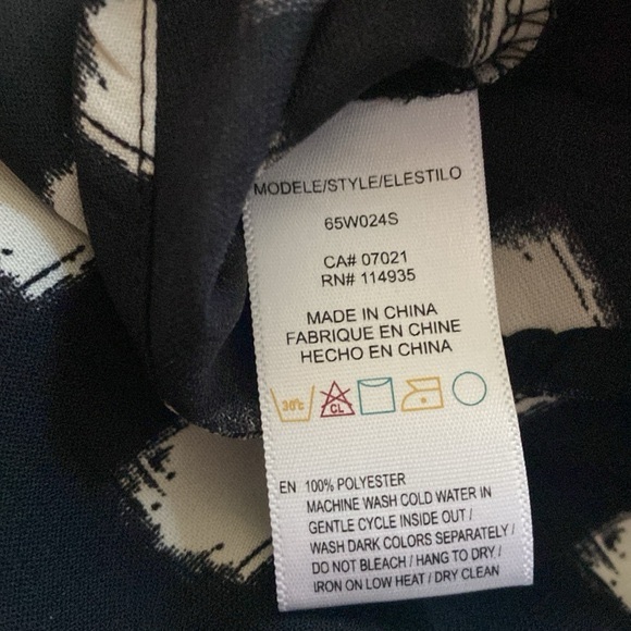 La Classe Couture polka dot Dress Size M NWOT - Picture 8 of 8